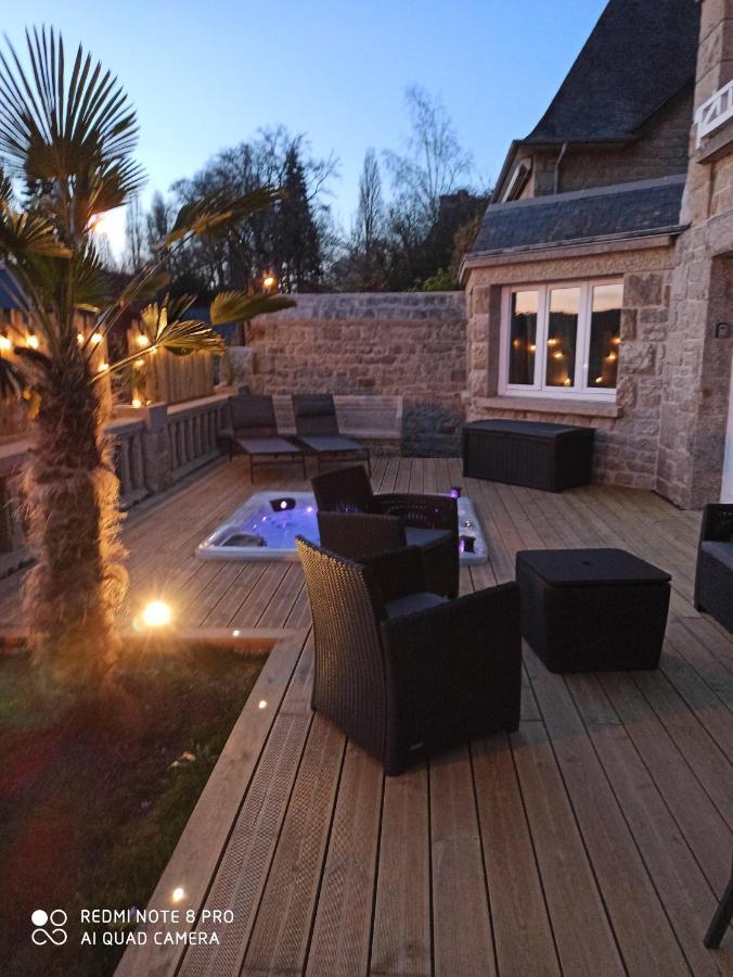 Luxueuse Villa Au Pied Du Chateau ディナン エクステリア 写真